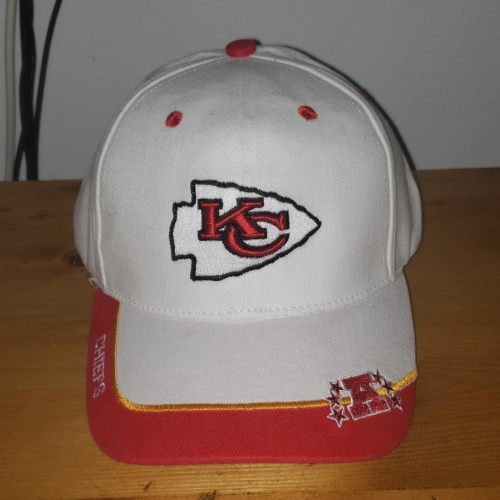 Kansas city chiefs velcro back hat